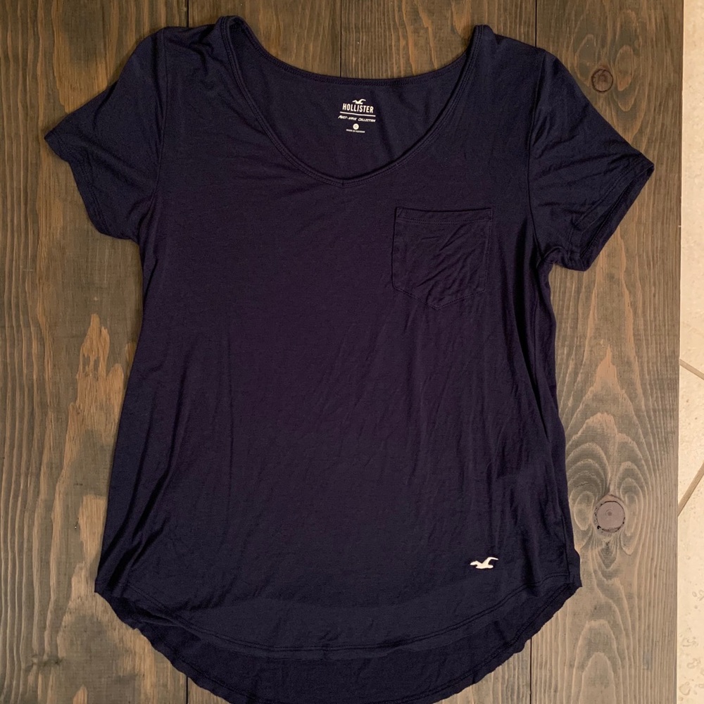 Hollister V-Neck Tee